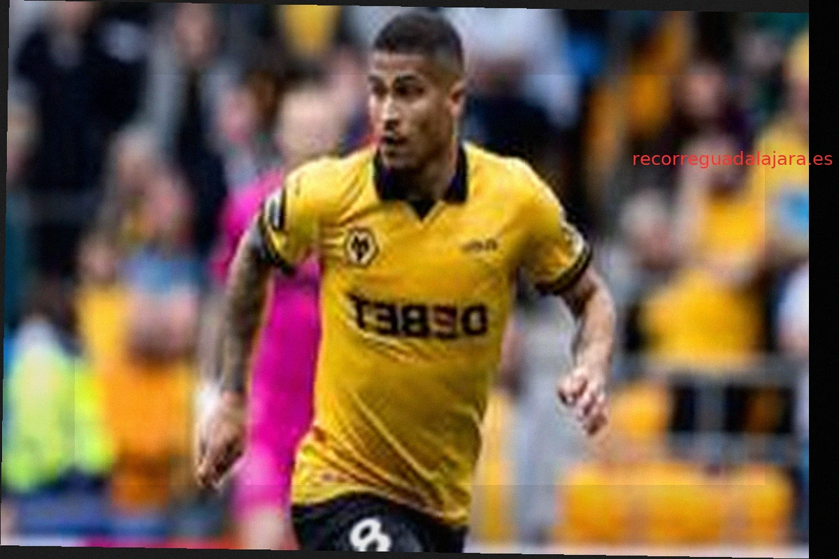 Aston Villa ficha al centrocampista del Wolves, João Gomes, por 38 millones de libras